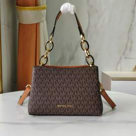 Picture of Michael Kors Wallets _SKUfw242016458fw